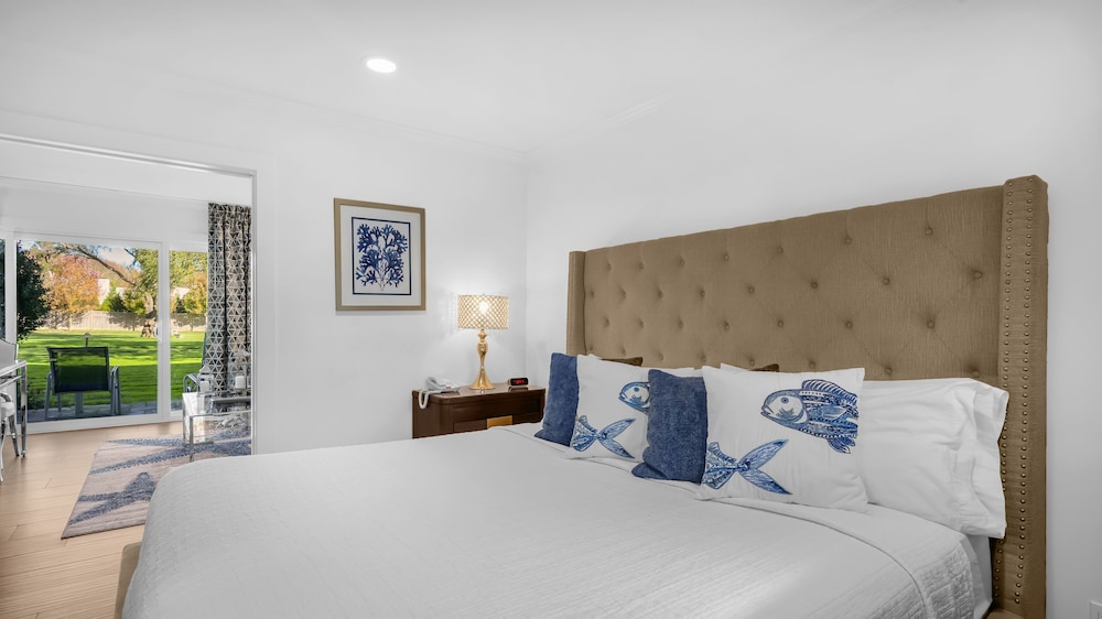 Suite, Kitchen