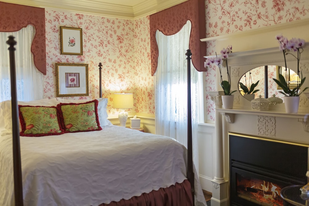 Mason Room