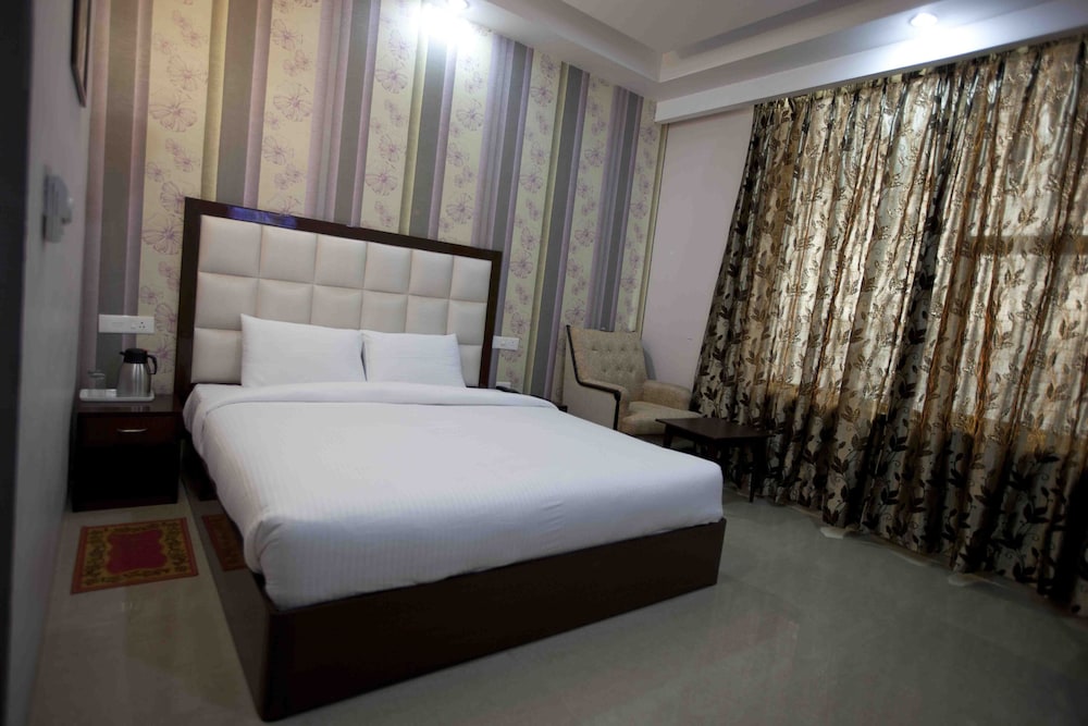 Deluxe Double Room - Photo 3