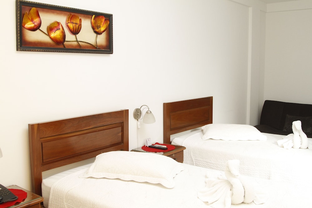 Economy Triple Room, 1 Bedroom, Private Bathroom photo 3