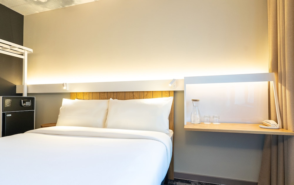 Standard Room, 1 Double Bed - Photo 3