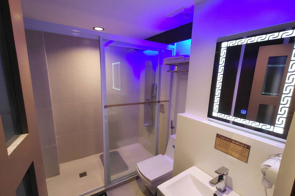 Executive Deluxe Room - Photo 8
