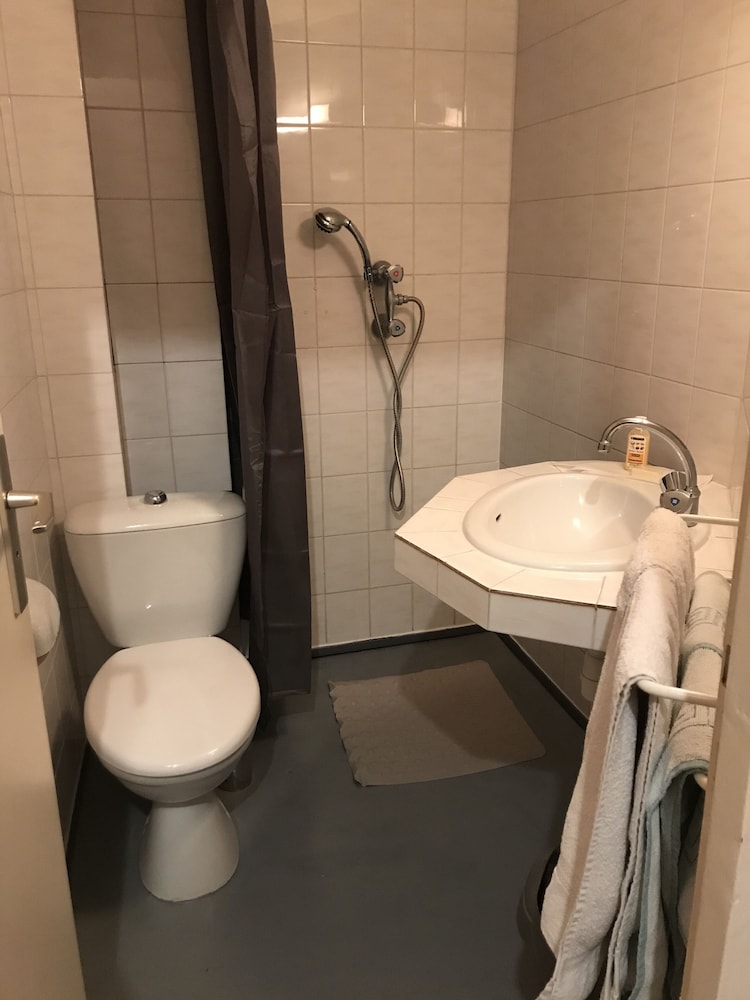 Double Room - Photo 3