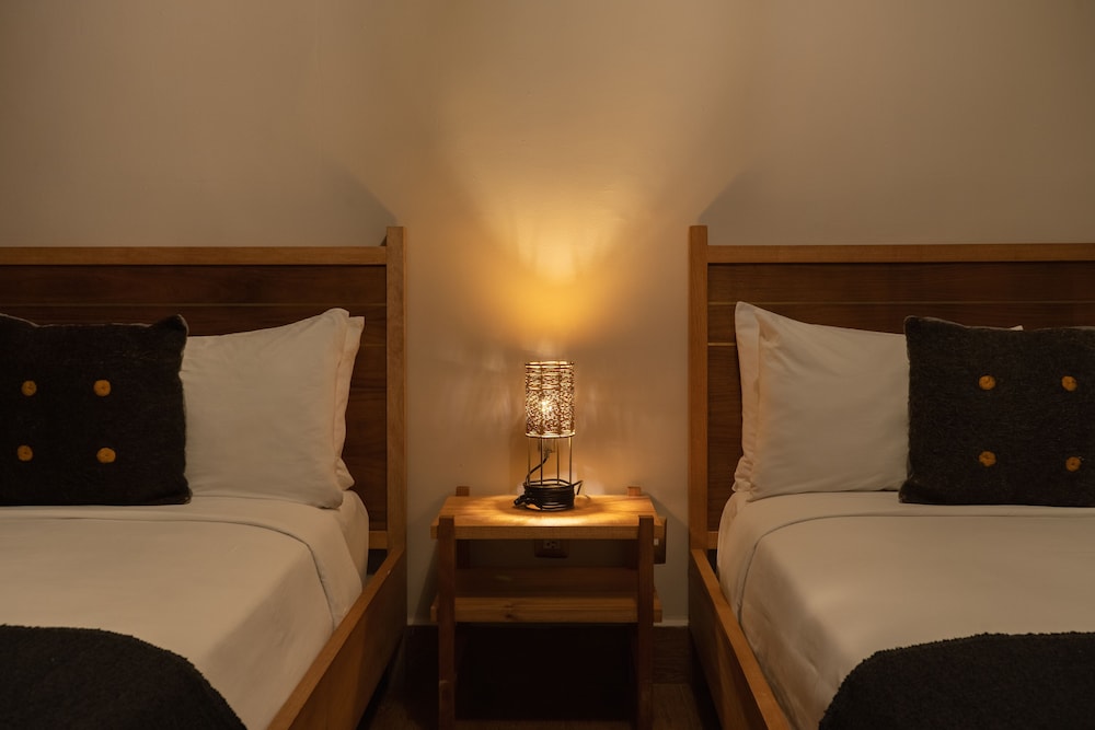 Classic Room, 2 Double Beds - Photo 5