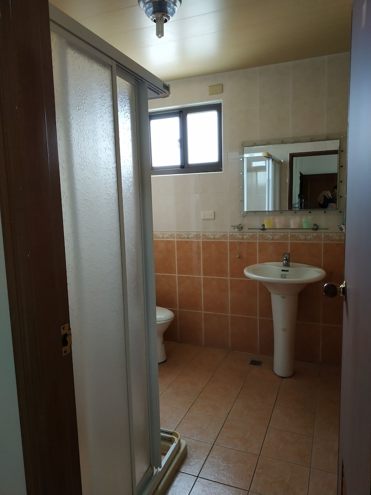 Quadruple Room (4f) photo 2