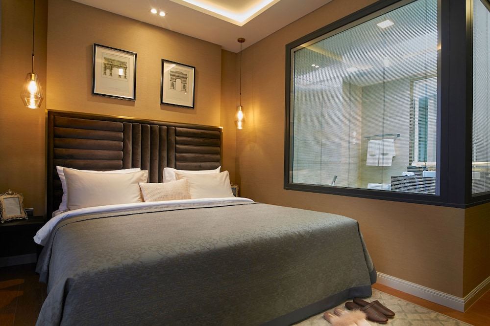 Grande Deluxe 2 bedroom Seaview suite - Photo 8