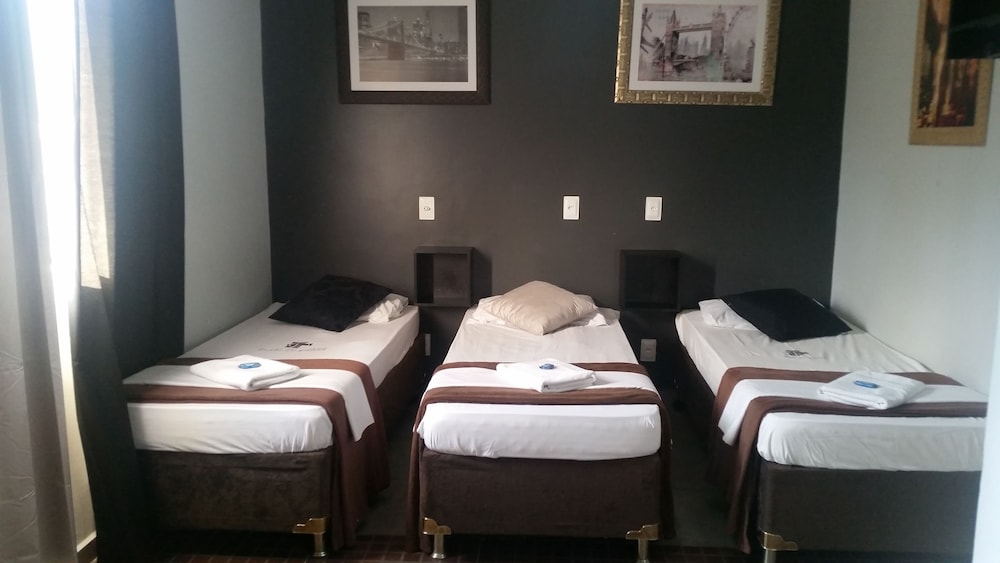 Family Suite, City View photo 3