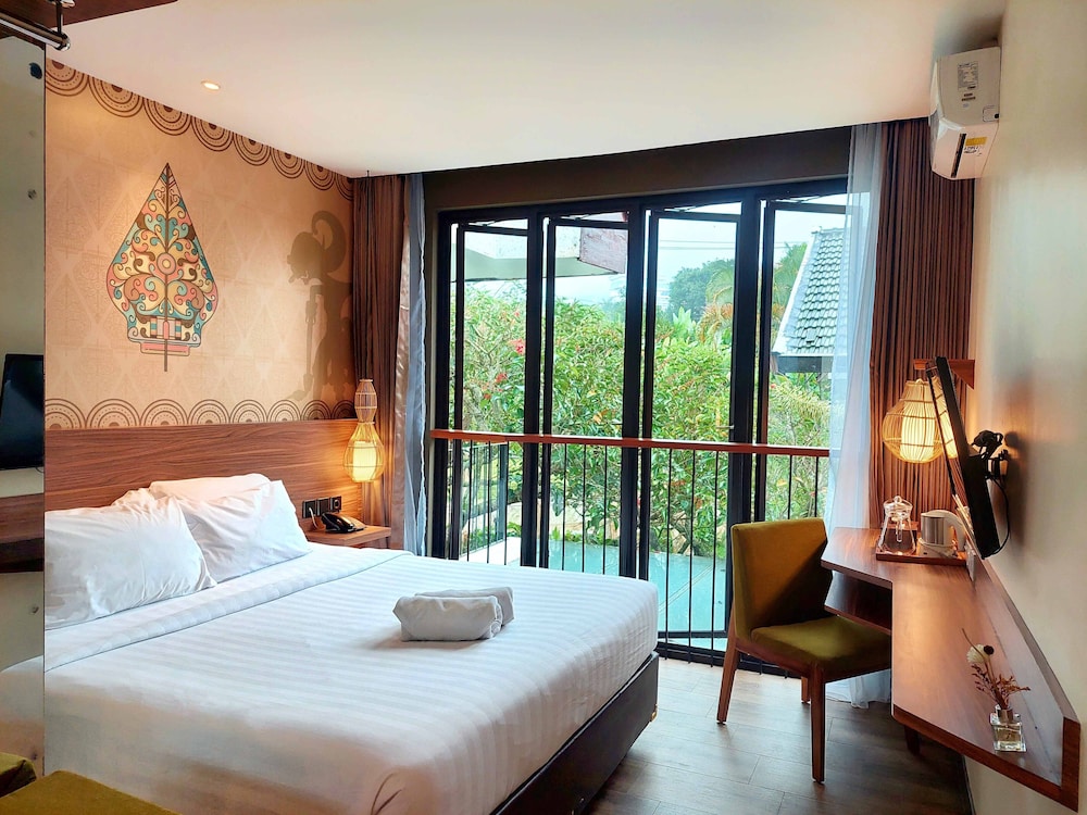 Junior Room, 1 King Bed