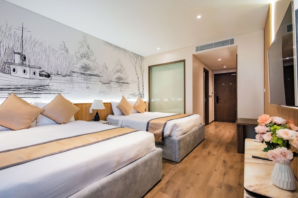 Premium Quadruple Room, Multiple Beds, Beach View, Sea Facing photo 2