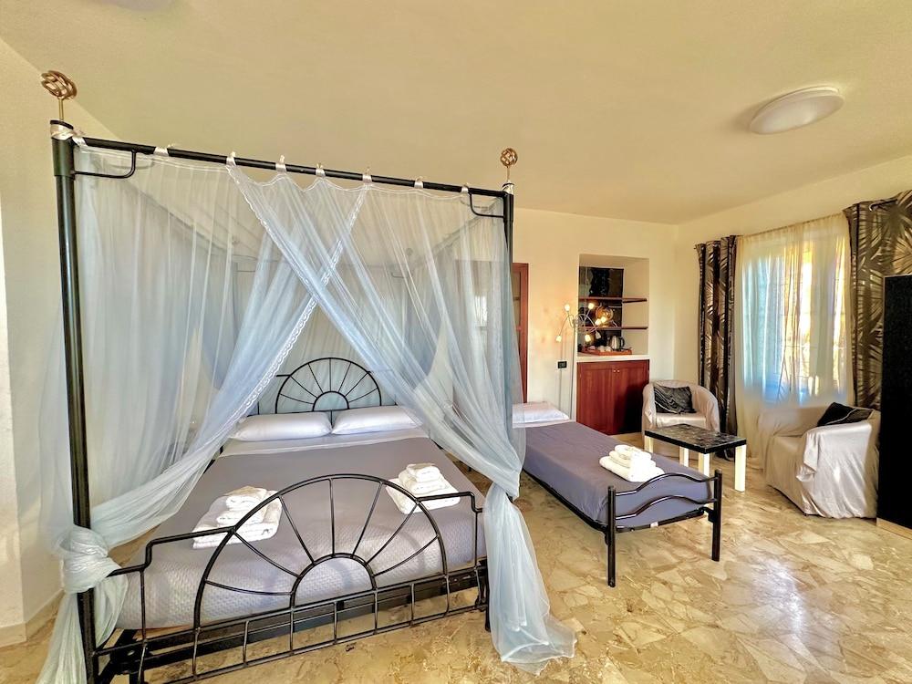 Deluxe Triple Room, Balcony, Sea View