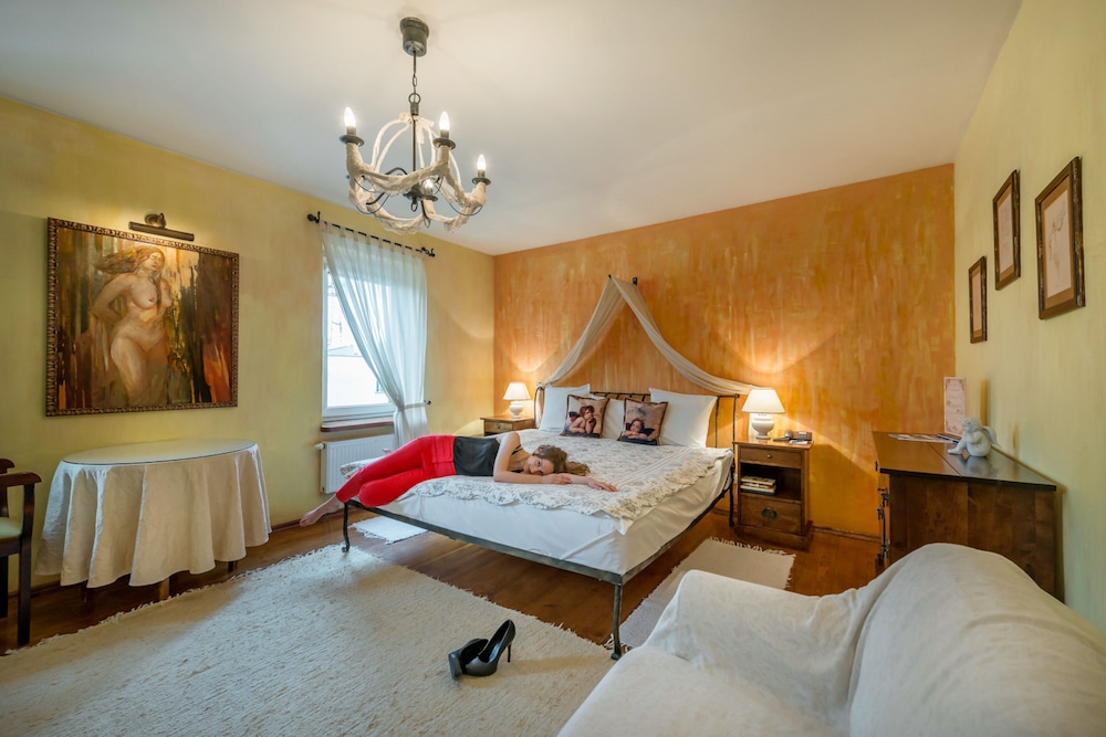 Deluxe Double Room photo 3