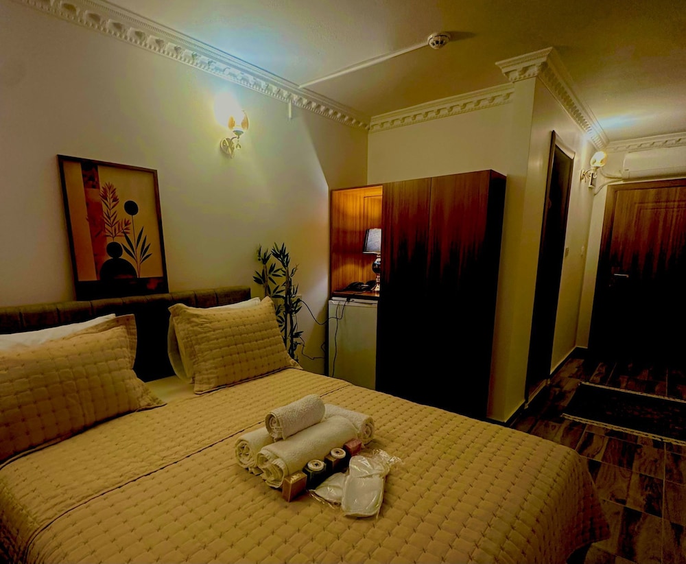 Deluxe Twin Room, City View photo 1