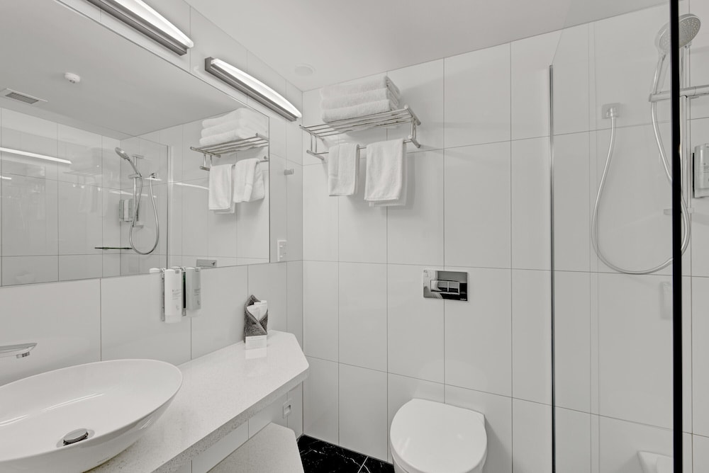Superior Double or Twin Room - Photo 8