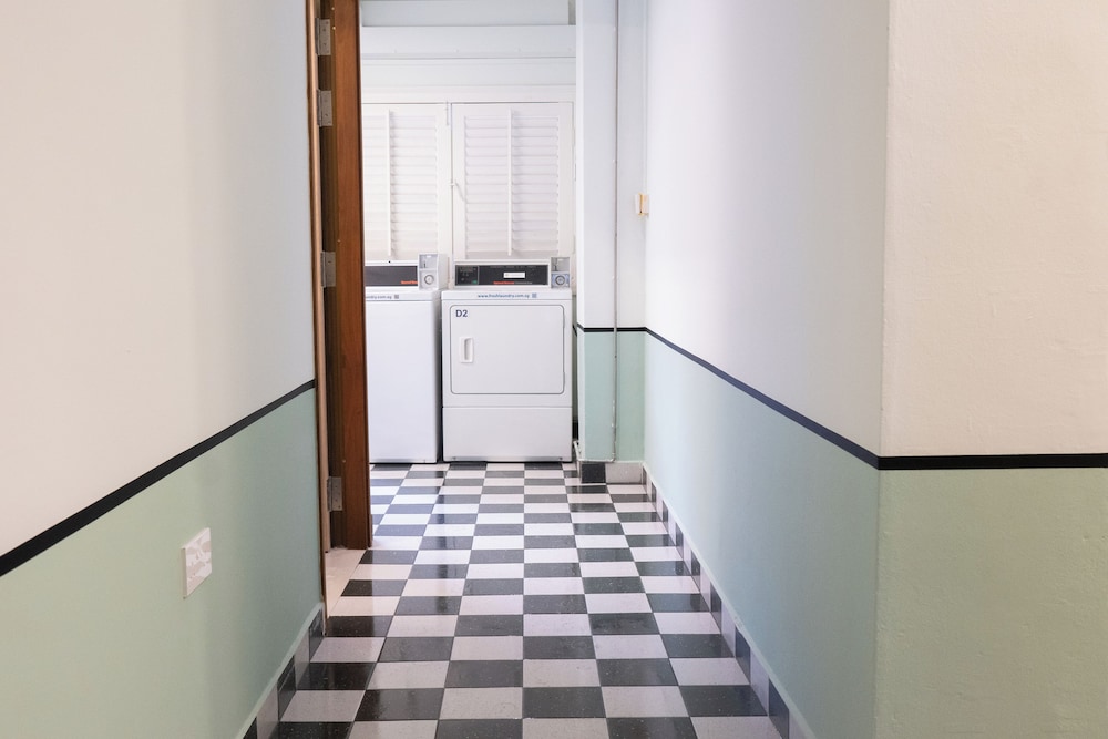 Basic Twin Room, Non Smoking photo 3
