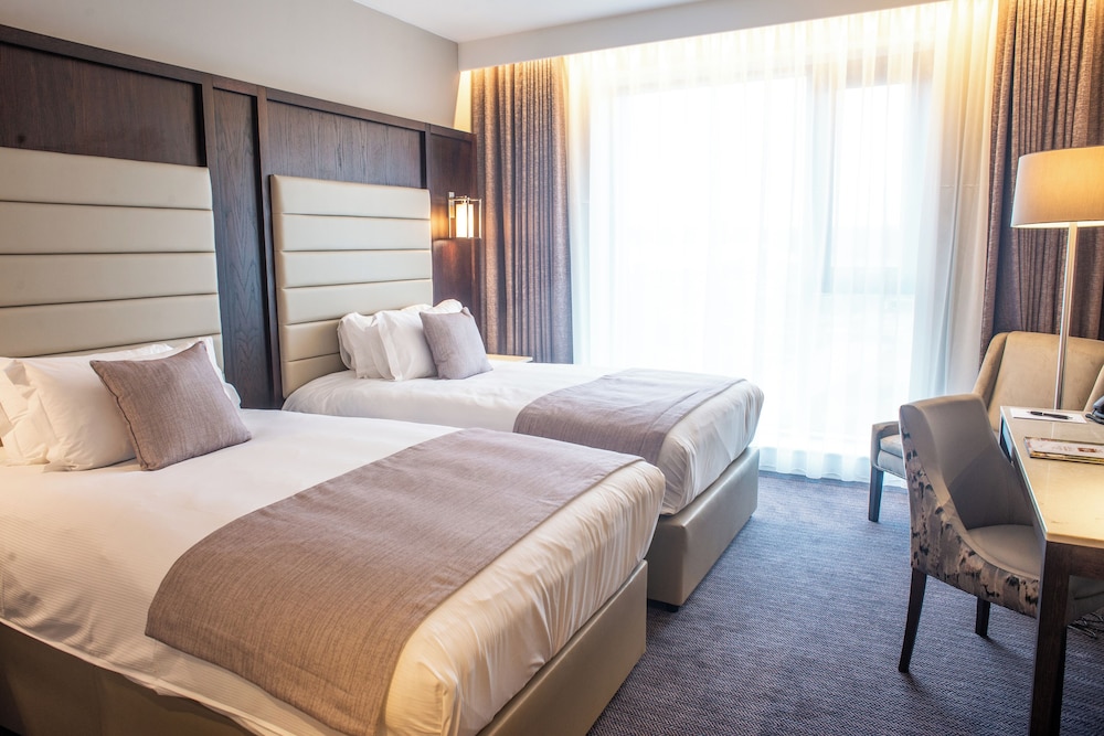 Luxury Twin Room - Photo 3