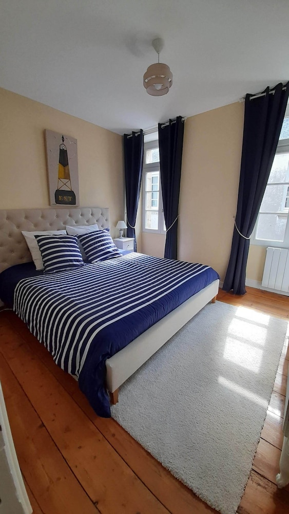Deluxe Penthouse, City View