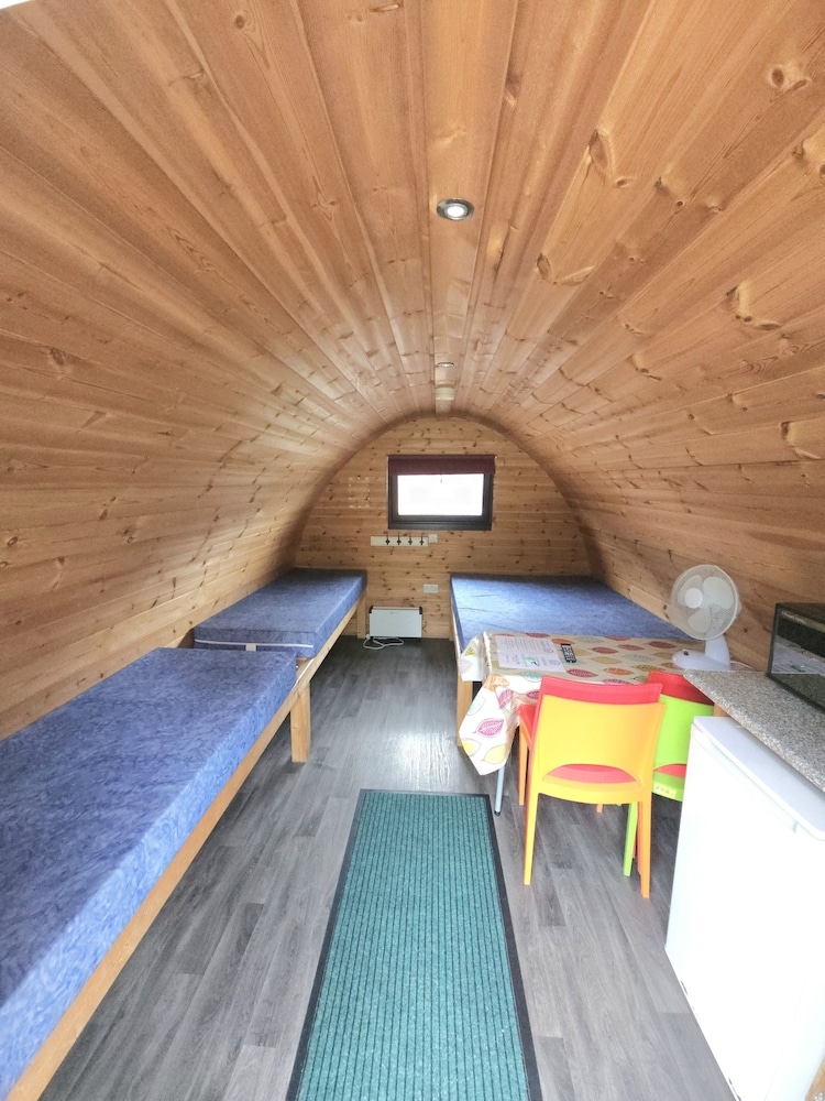 Economy Cabin, 1 Bedroom (Mega Lodge)
