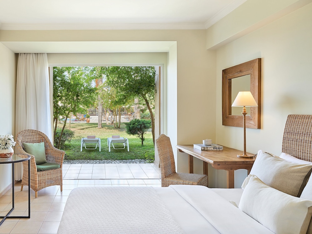 Classic Pool Room Coverded Veranda