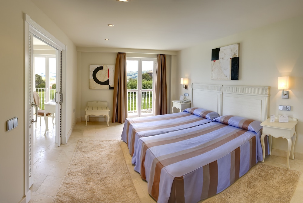 Double Room - Photo 3