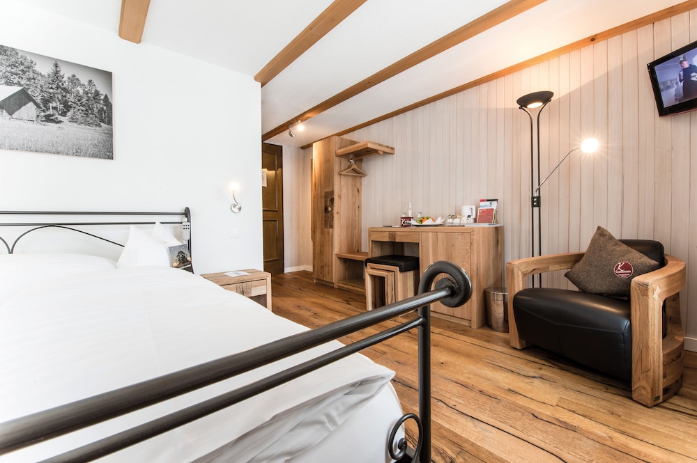 Standard Double Room - Photo 2