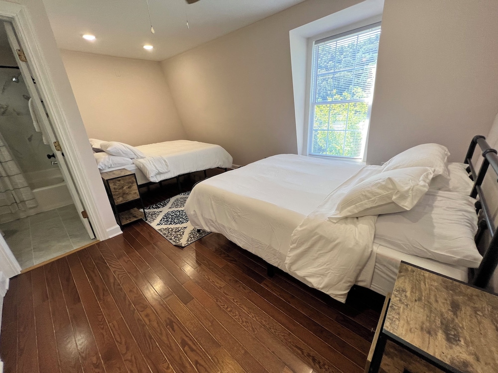 Signature Single Room (Starlight)
