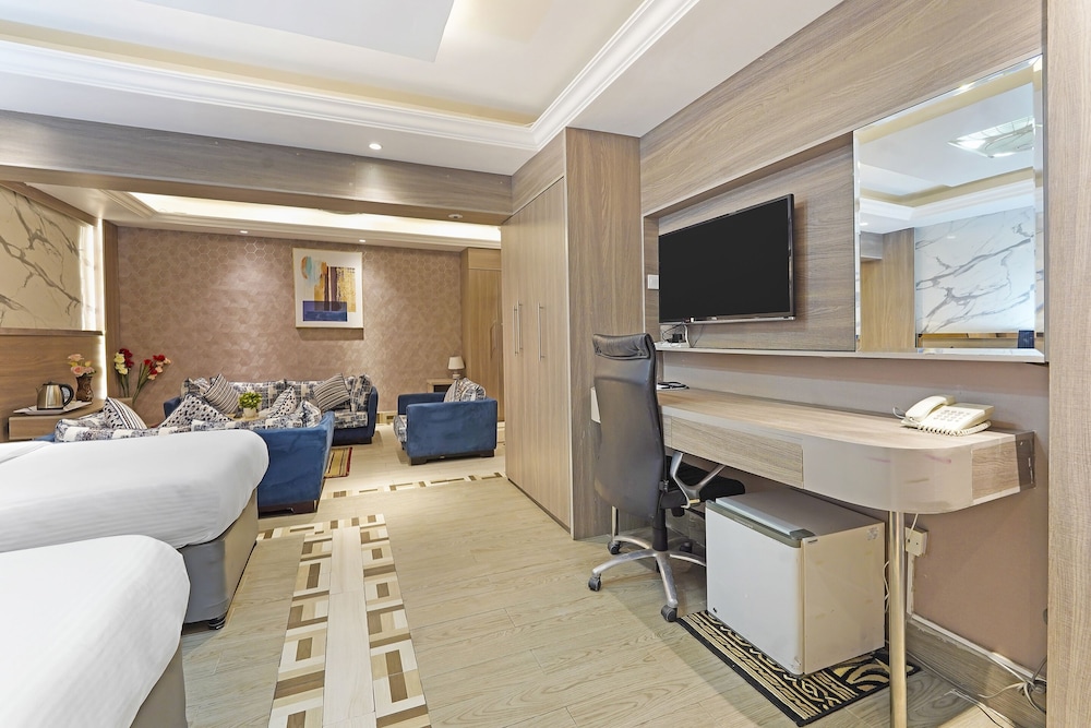 Executive Suite photo 2