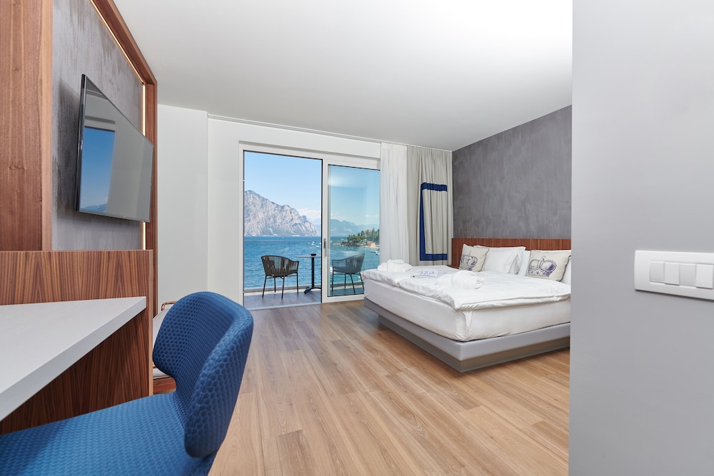 Junior Studio Suite, Lake View, Annex Building