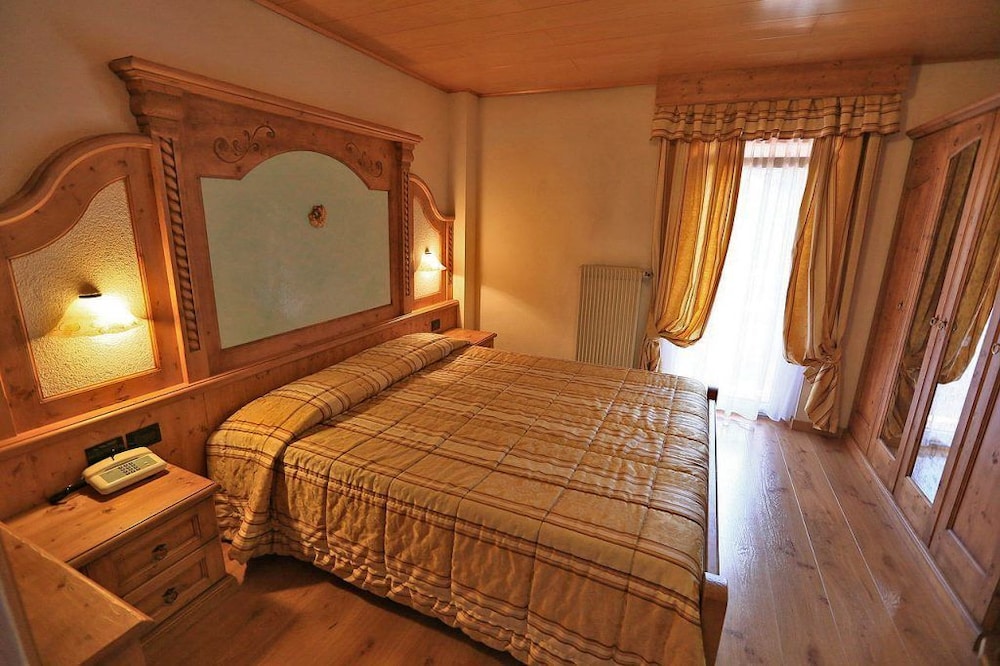 Economy Double Room photo 1