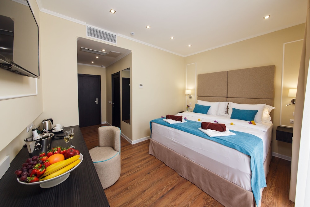 Superior Double Or Twin Room, 1 Bedroom, Balcony photo 1