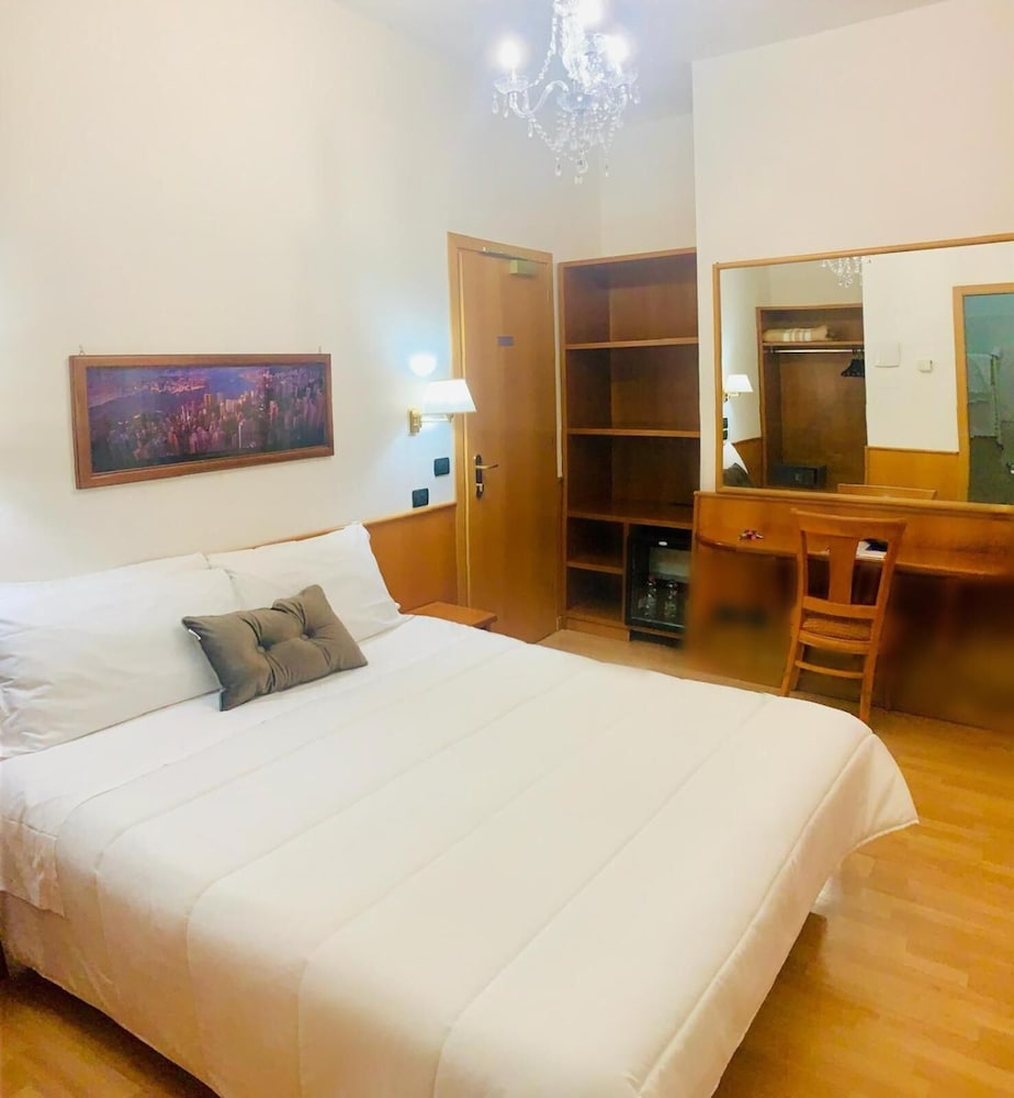 Double Room Single Use photo 3