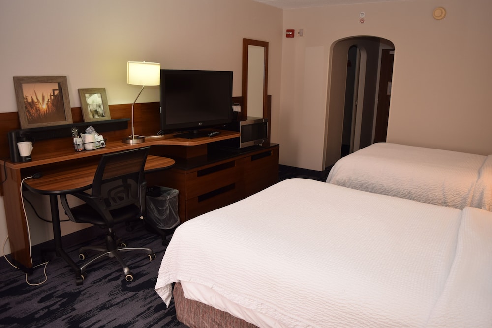 Room, 2 Double Beds (Hearing Accessible) - Photo 3