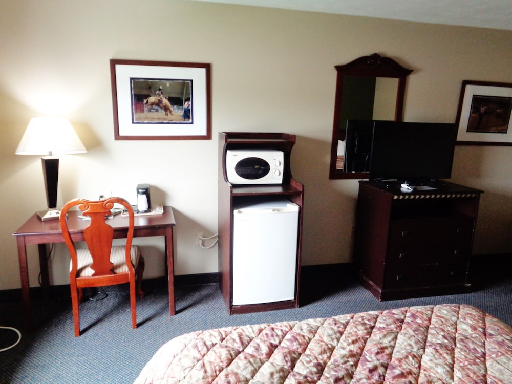 Deluxe Room, 2 Queen Beds photo 2