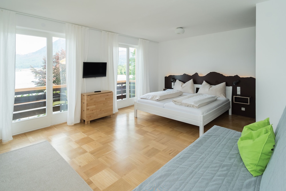 Panoramic Apartment, Balcony, Lake View