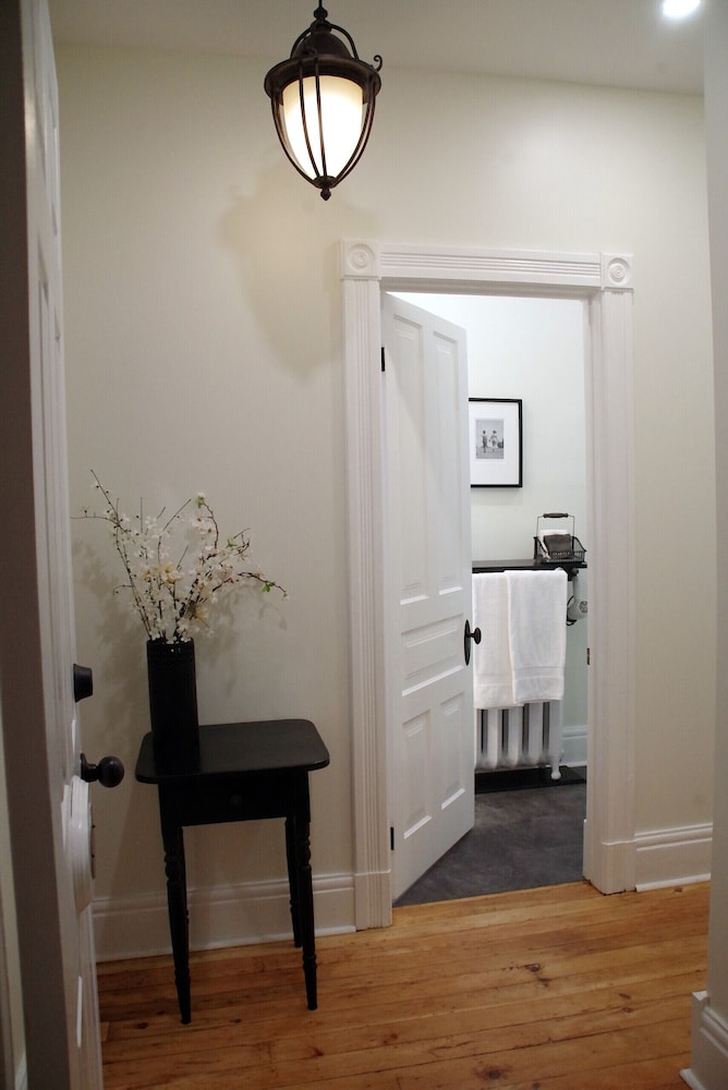 Deluxe Room, Ensuite, Garden View (Anderson Room), photo 6