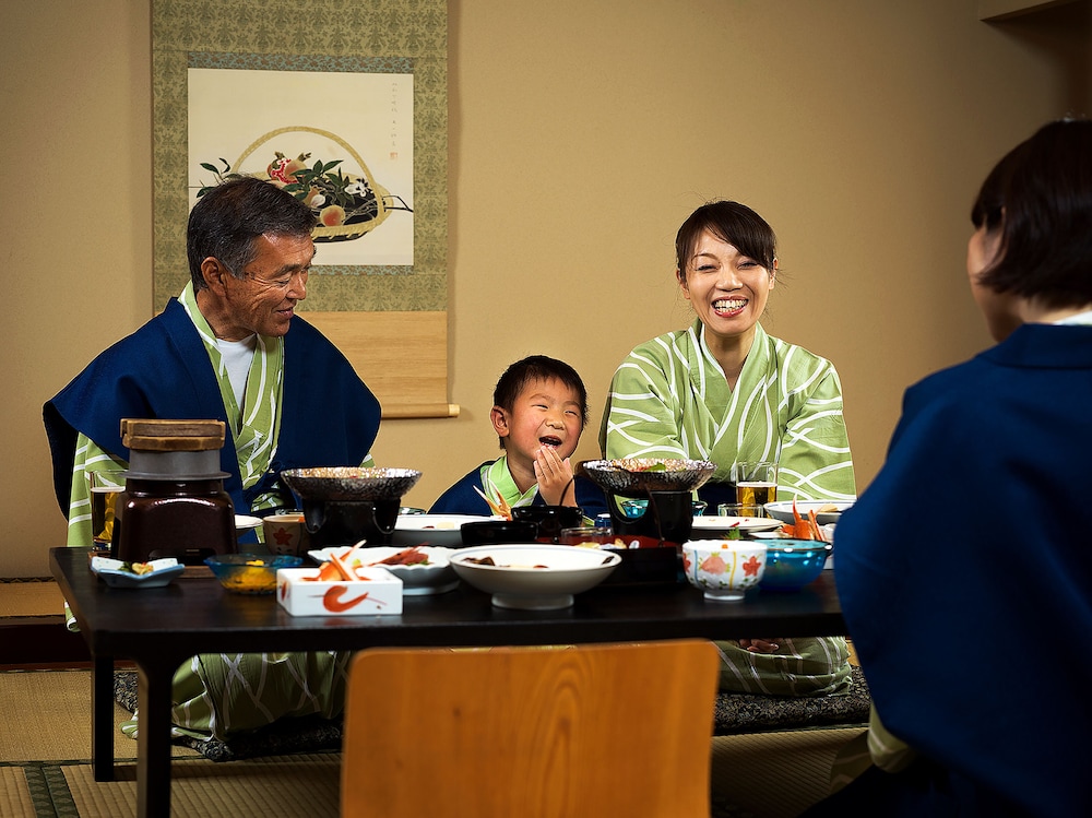 Deluxe Japanese Style Room (Main Building), Non Smoking, In-Room Dinner (Crab Course) - Photo 6