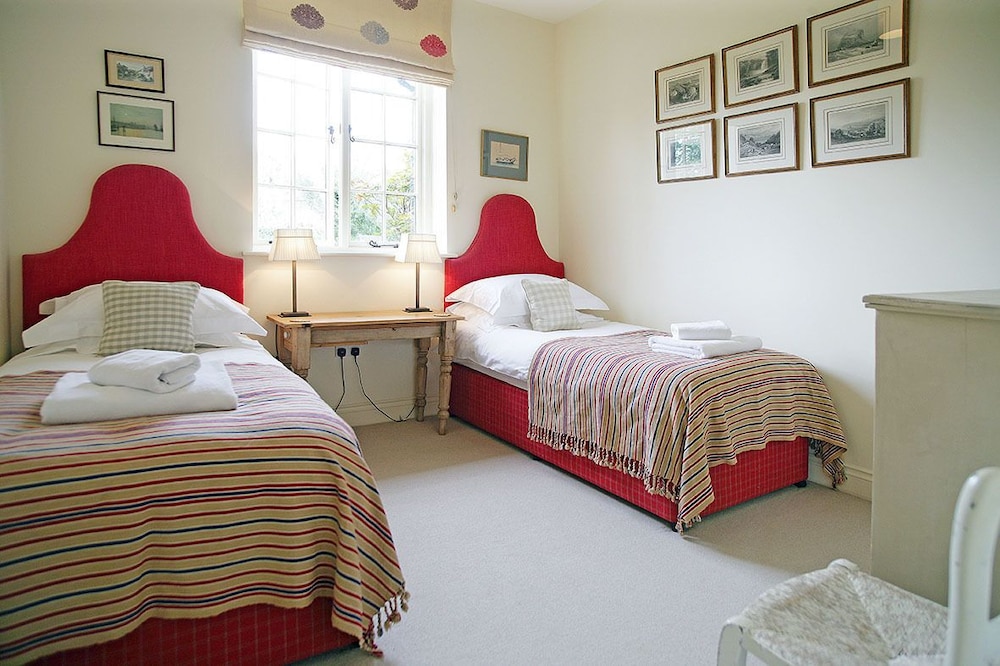 Cottage photo 2