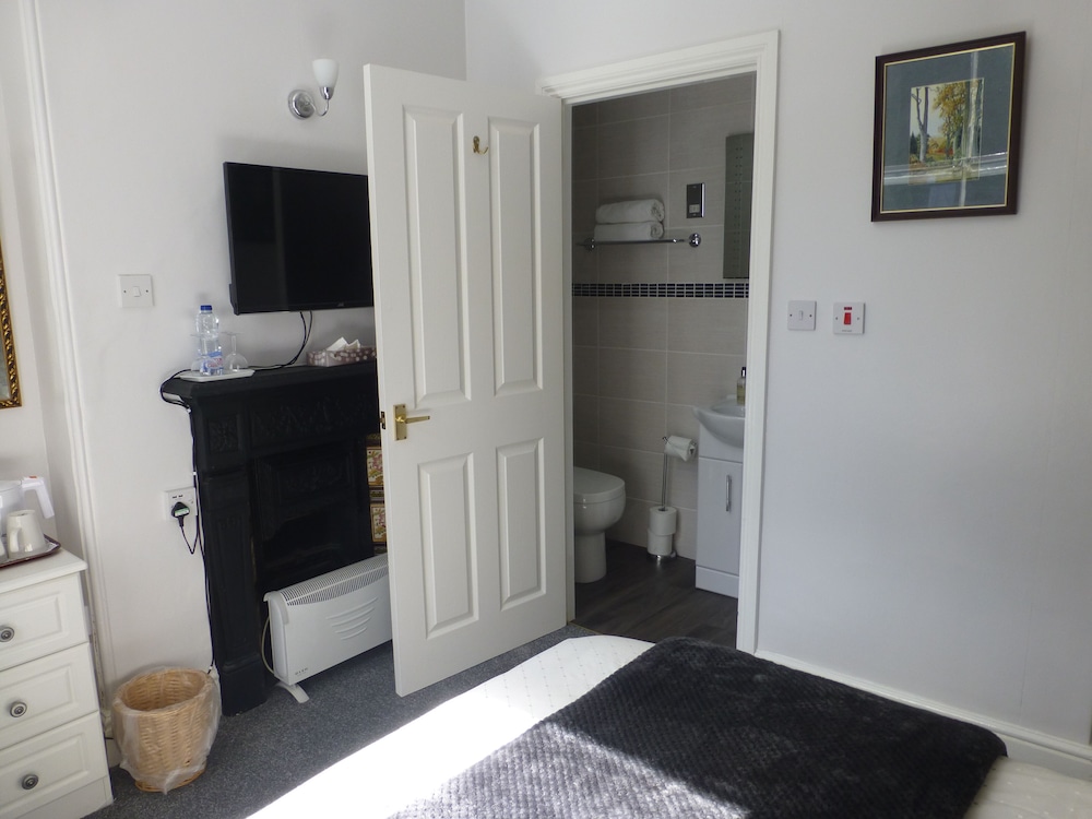 Double Room, Ensuite, Garden View (First Floor) - Photo 4