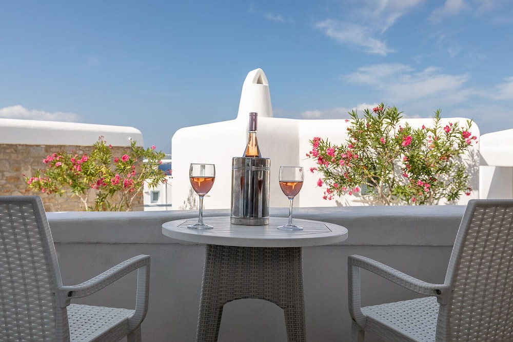 Premium Aegean Room with Garden View - Photo 8