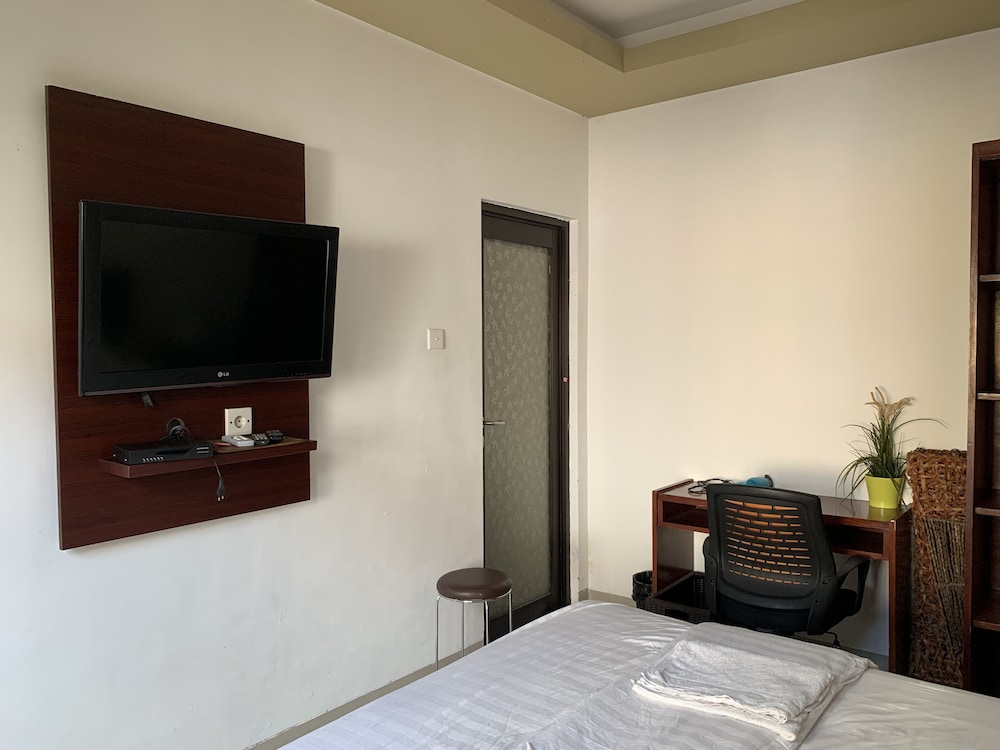 Standard Studio (Fangipani) photo 3