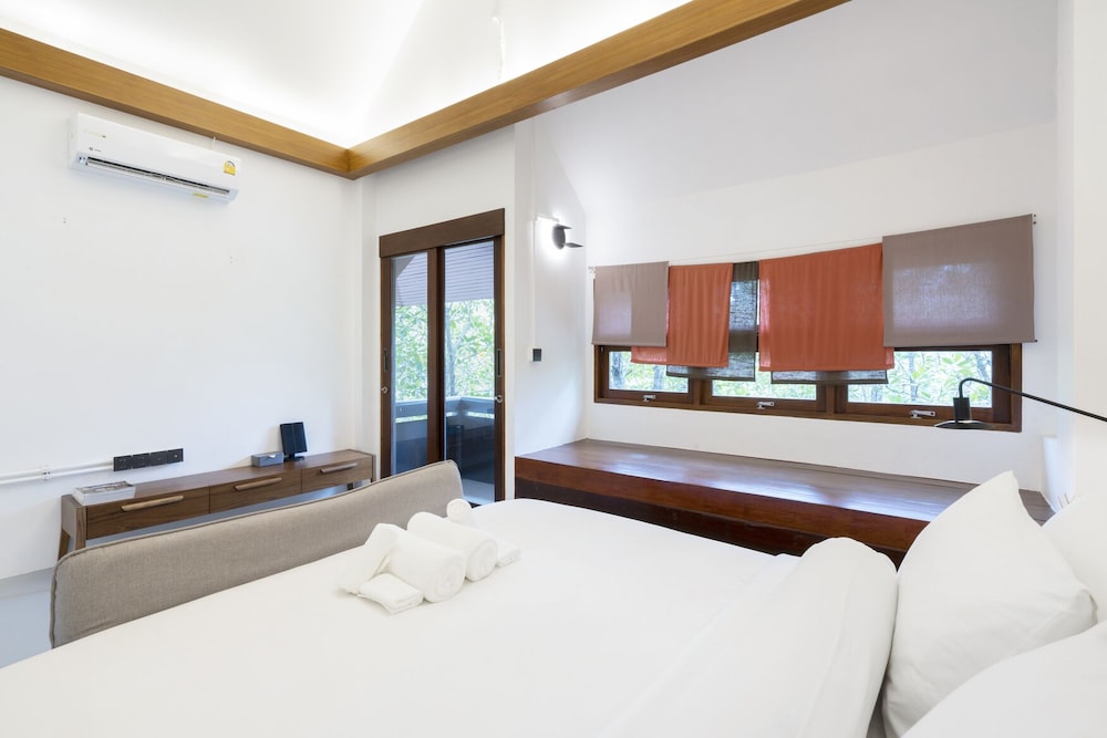 Four-Bedroom Pool Villa - Photo 49