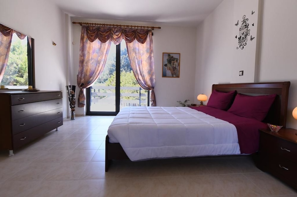 Villa, 3 Bedrooms photo 1
