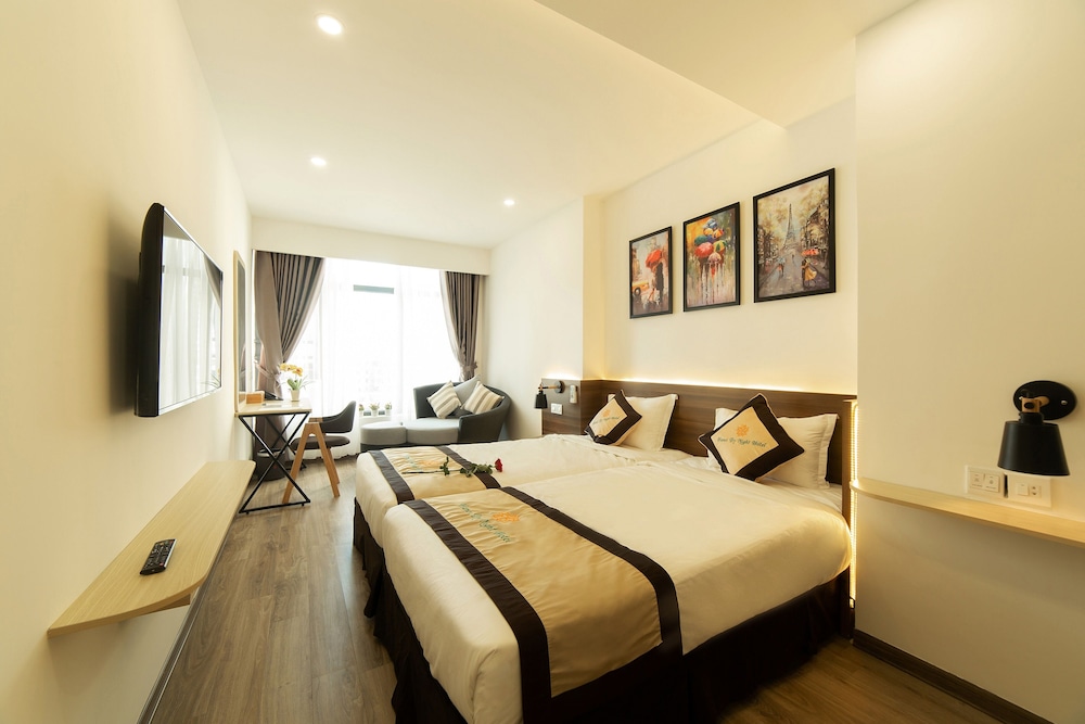 Basic Twin Room, 2 Twin Beds, City View