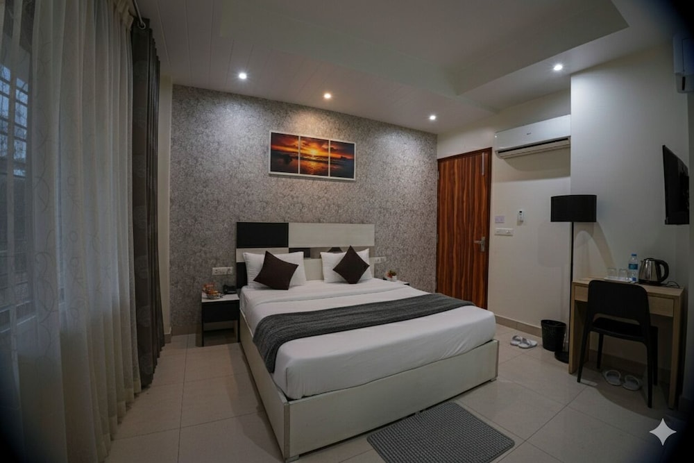 Superior Double Room, Private Bathroom