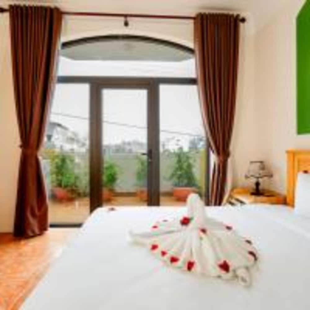 Deluxe Double Room - Photo 8