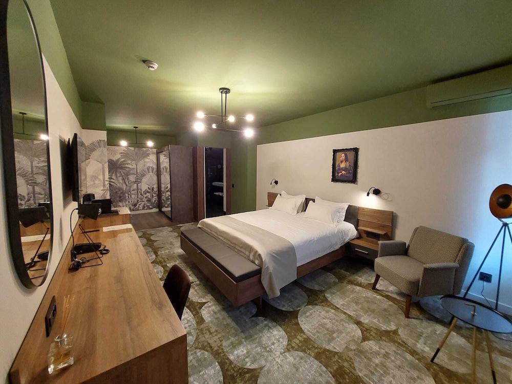 Premier Room - Photo 7
