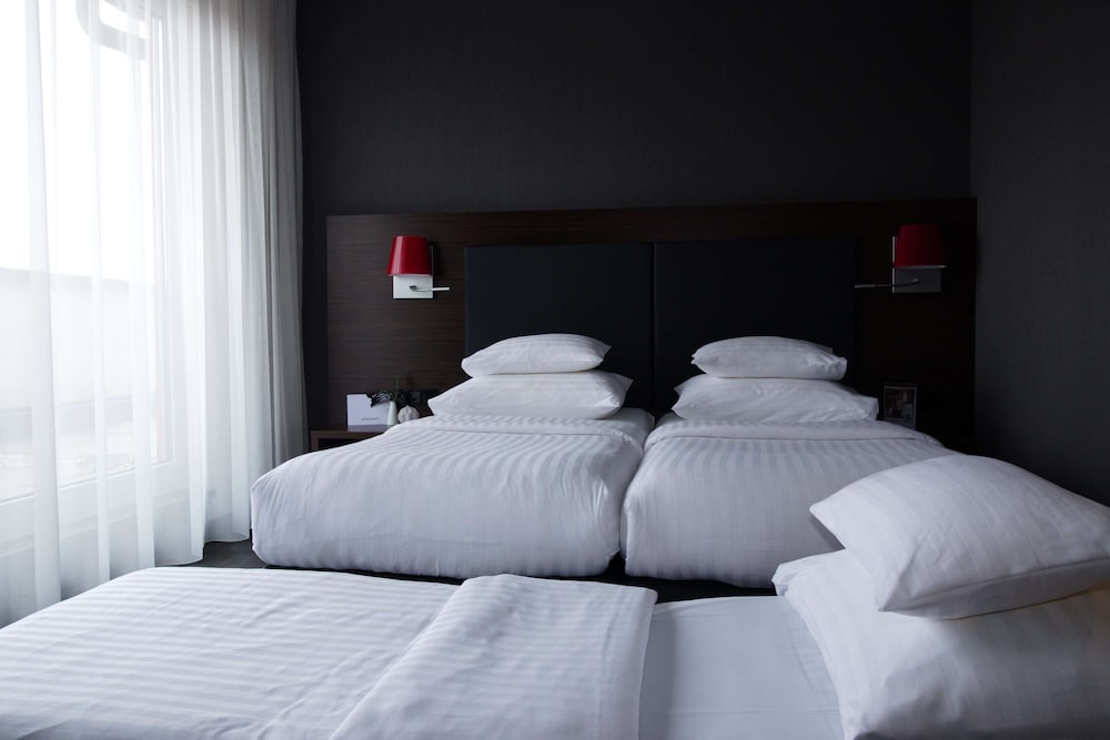 Comfort Room, Multiple Beds