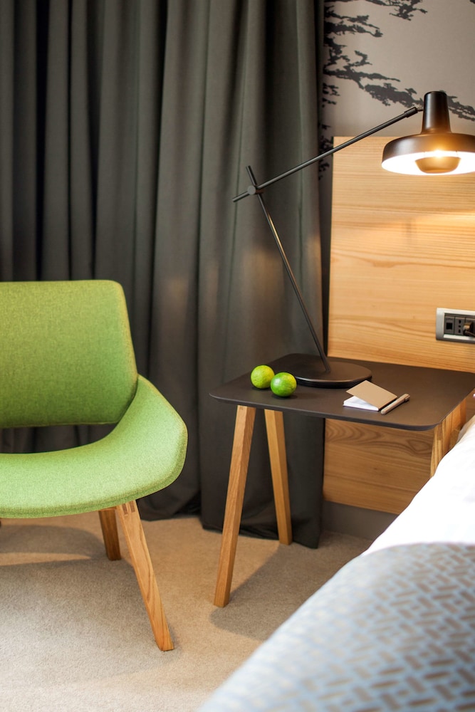 Executive Double or Twin Room thumbnail 5