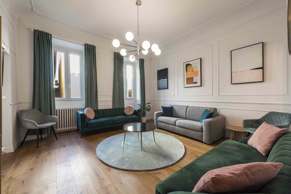 Comfort Apartment, City View
