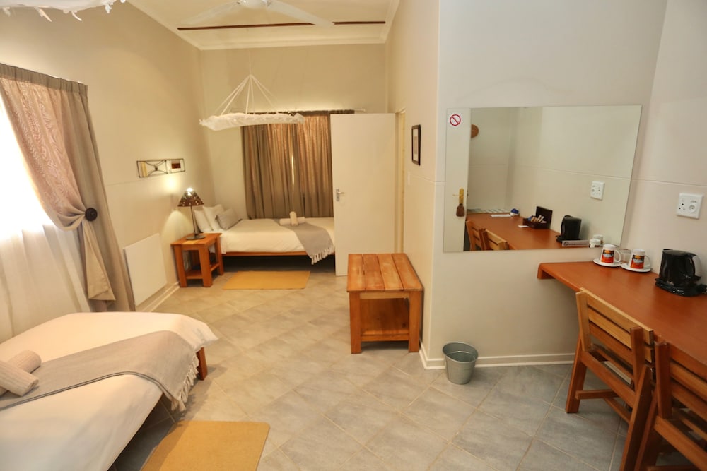 Wheelchair friendly room photo 3
