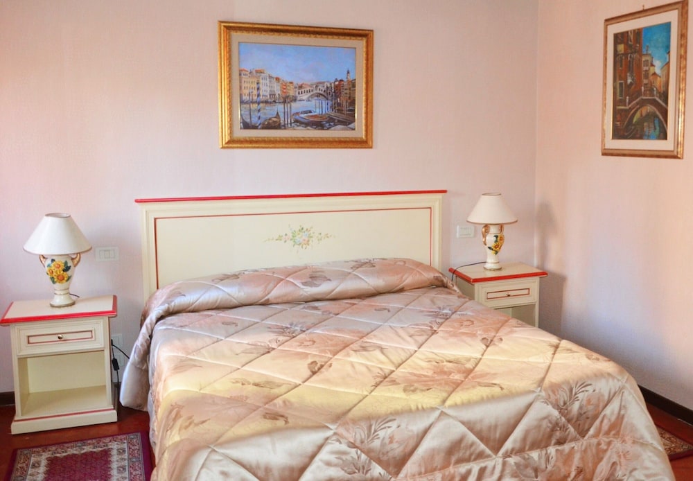 Comfort Double Room, Ensuite photo 1